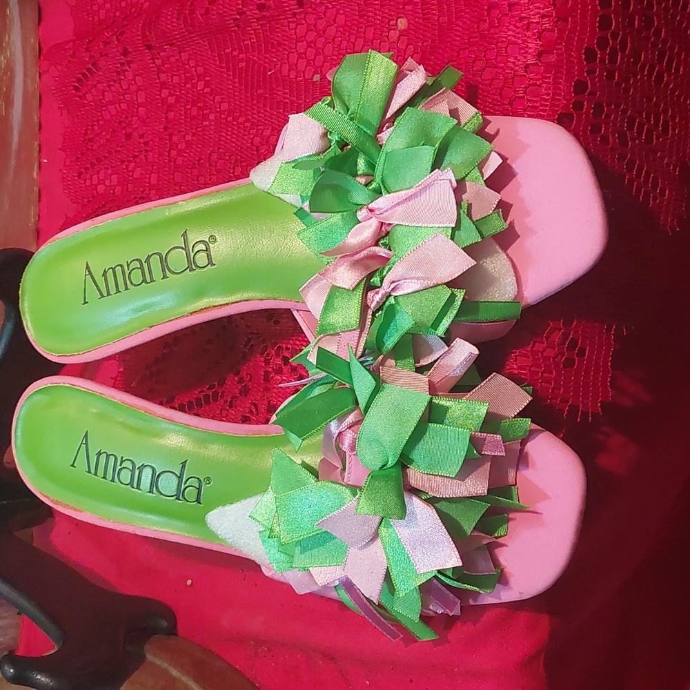 Amanda Heels